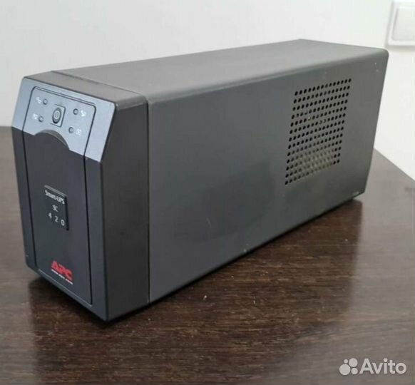 Бесперебойник APC Smart-UPS SC420