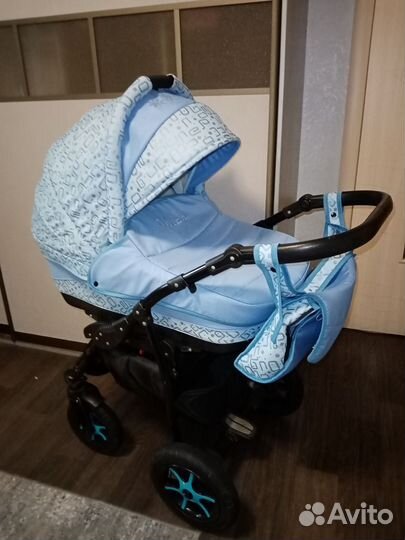 Коляска 2 в 1 Venezia состояние новой
