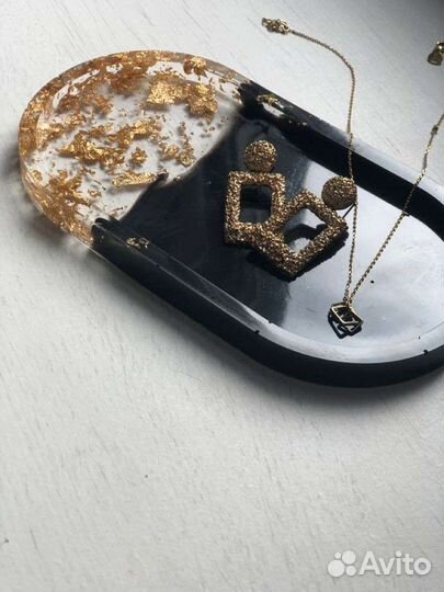 Поднос подставка из эпоксидной смолы