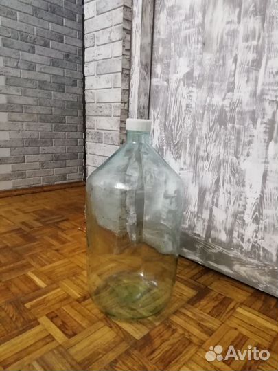 Бутылка стеклянная 20 литров