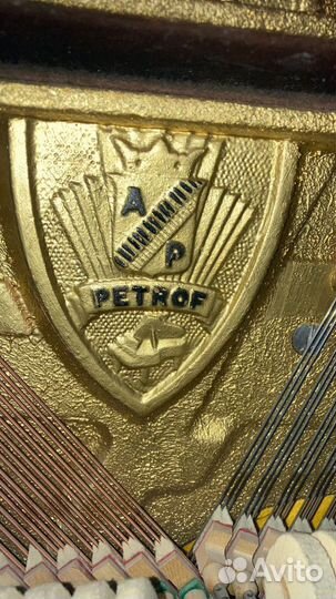 Пианино Petrof