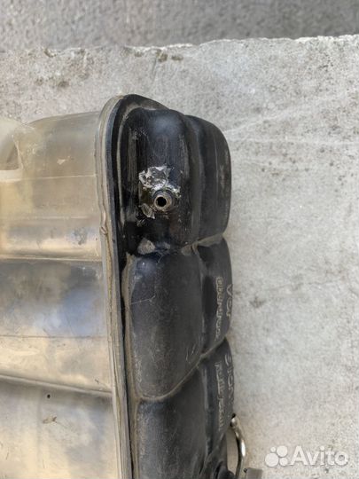 Бочек расширительный w202