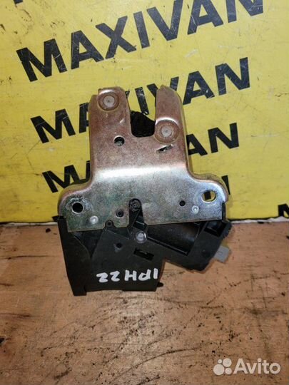 Замок крышки багажника Audi A4 B8 CDH 2010