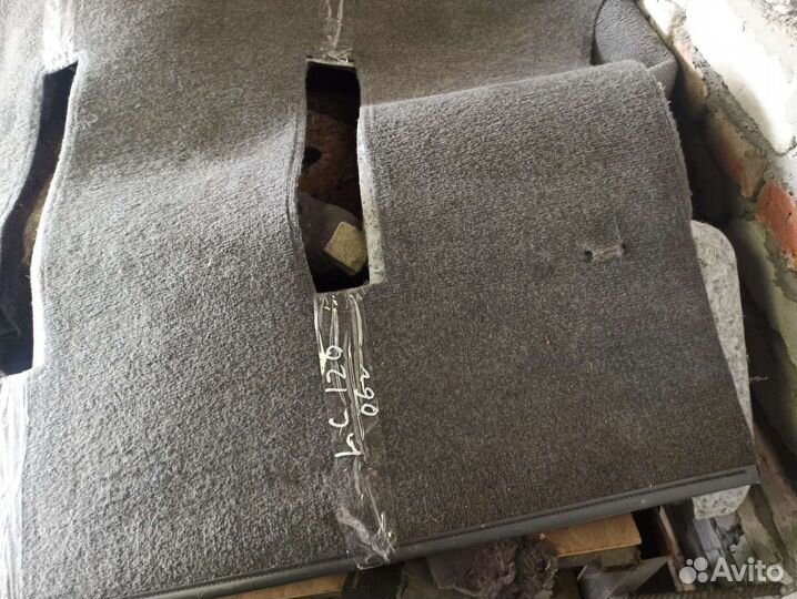 Ковролин багажника Toyota Prado 120