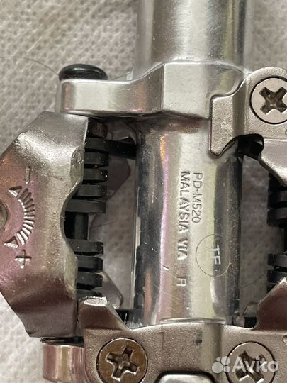 Контактные педали Shimano PD-M520