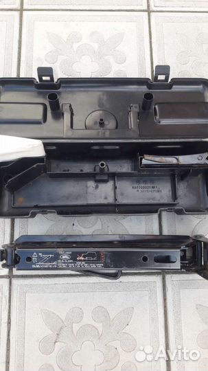 Домкрат Land Rover Freelander