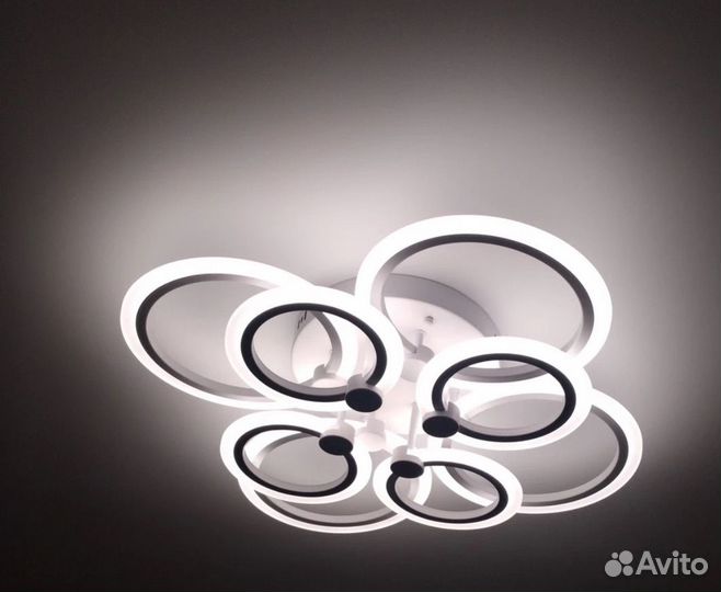 Новый светильник люстра Escada 10206/8