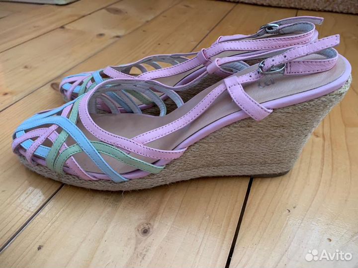 Босоножки женские 38 размер