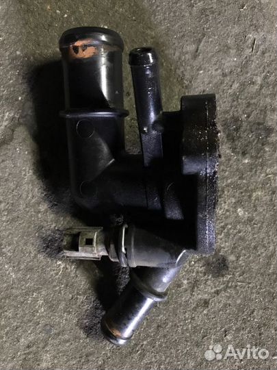 Корпус термостата Ford Focus 1 DBW 1998-2005