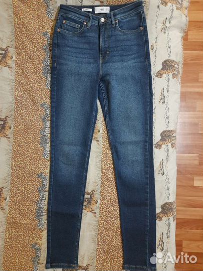 Джинсы новые