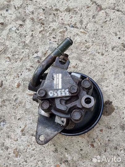 Насос гидроусилителя руля (гур) Kia Sephia 1 (1993