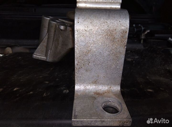 Опора двигателя лада веста