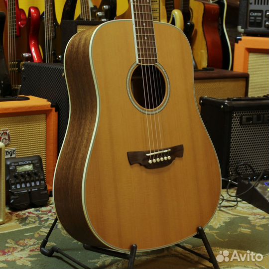 Акустическая гитара Crafter + Аксессуары