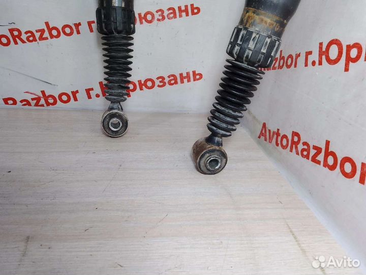 Задние амортизаторы Peugeot 206