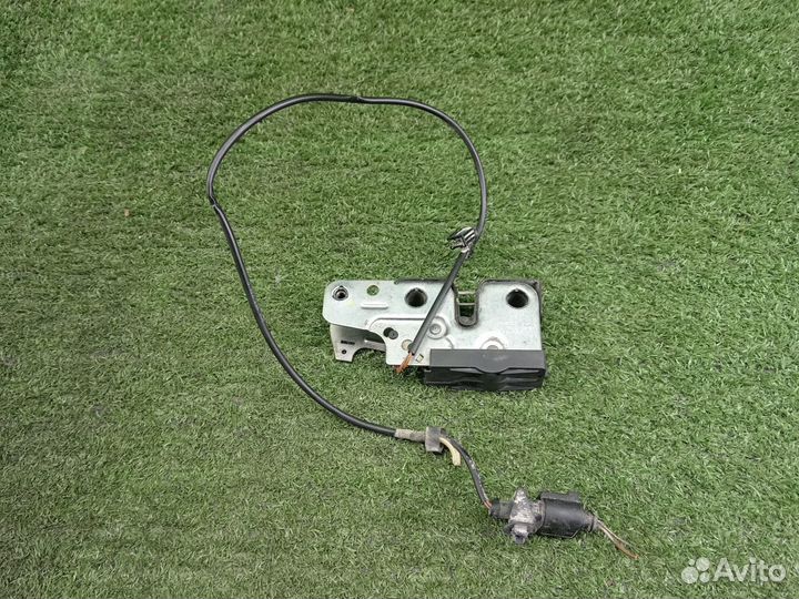 Замок капота 3C1823509H Volkswagen Passat CC