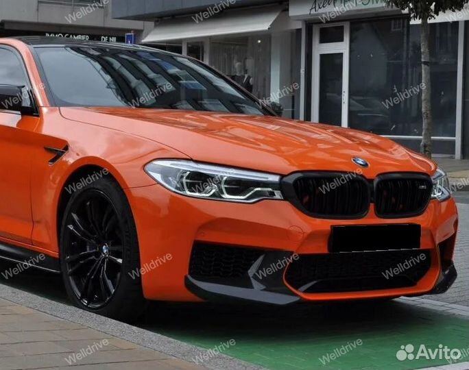 Клыки BMW 5 F90 дорестайлинг черный глянец