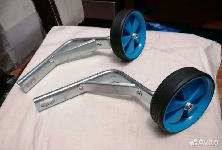 Дополнительные колеса для детского велосипеда