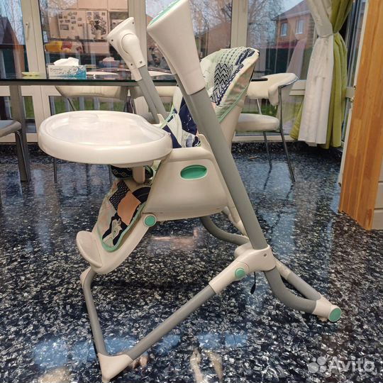 Стул для кормления