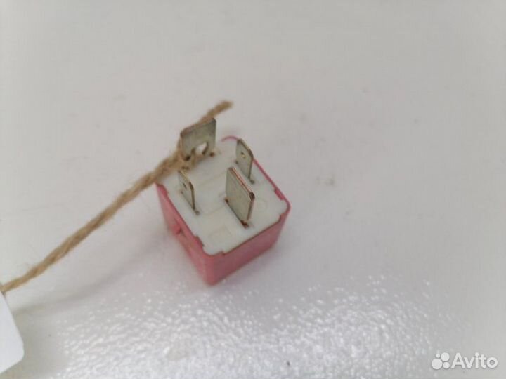 Реле Toyota Corolla E150