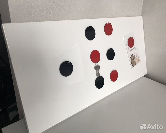 Магнитная доска IKEA с магнитами