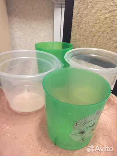 Горшки большие и маленькие для цветов, тарелочки,к