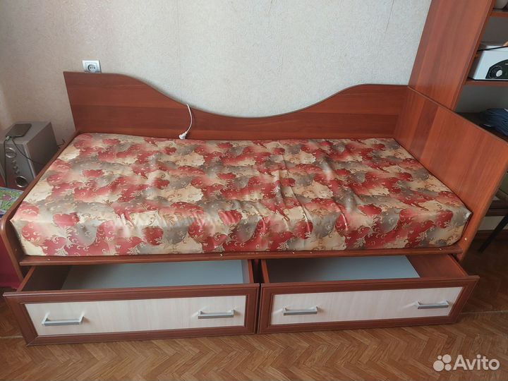 Подростковая кровать бу