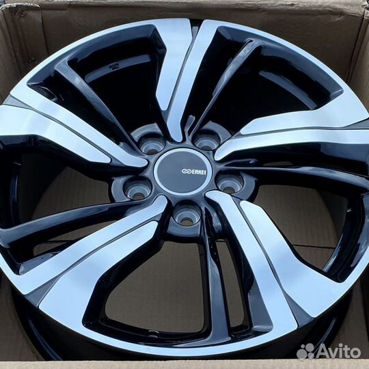 Новые диски 17 дюймов 5/114,3