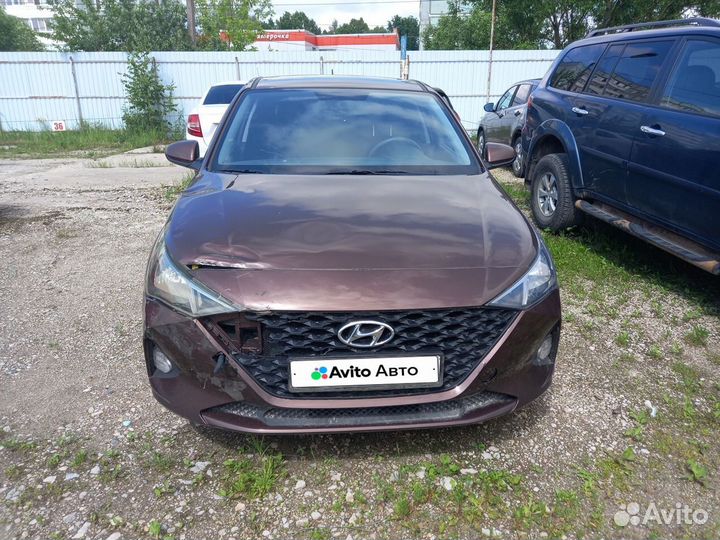 Hyundai Solaris 1.6 МТ, 2022, битый, 56 661 км