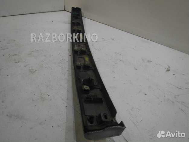 Накладка двери багажника