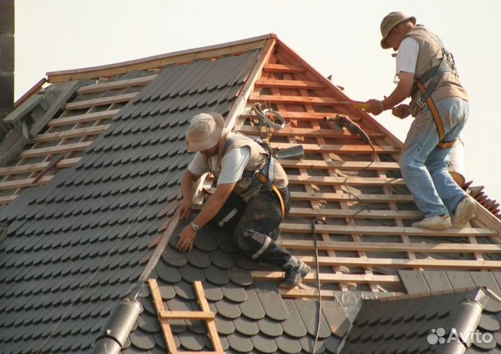 Бригада строителей, дома, кровля, фасад, печники