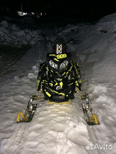 BRP Sko-doo summit x800r