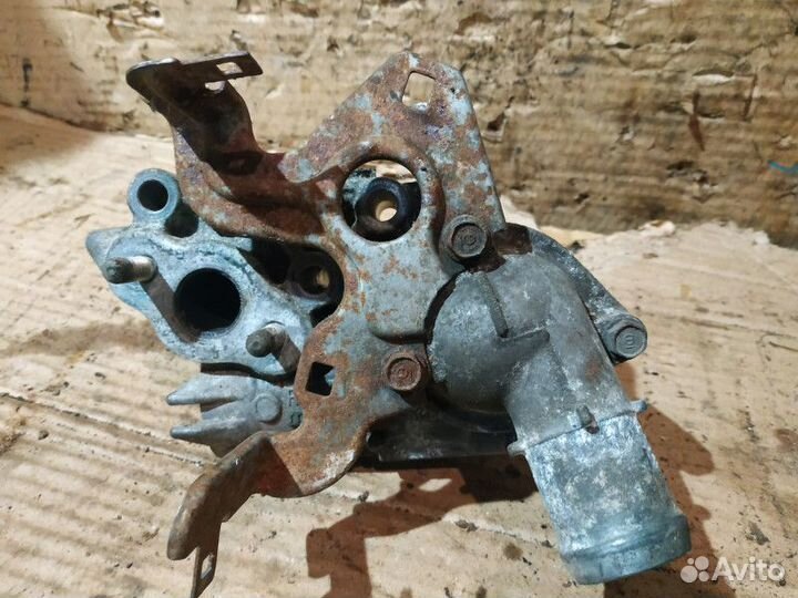 Корпус термостата Honda Civic 4D (viii)