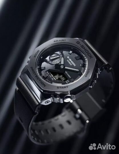 Часы Casio G-Shock GM-2100BB-1A