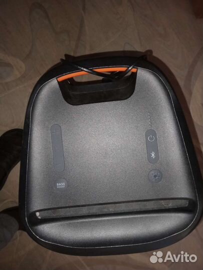 Акустические колонки jbl напольные