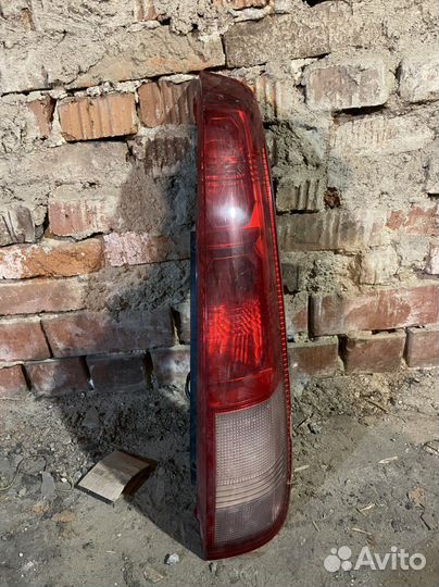 Фонарь задний правый x trail