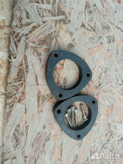 Проставки на subaru forester