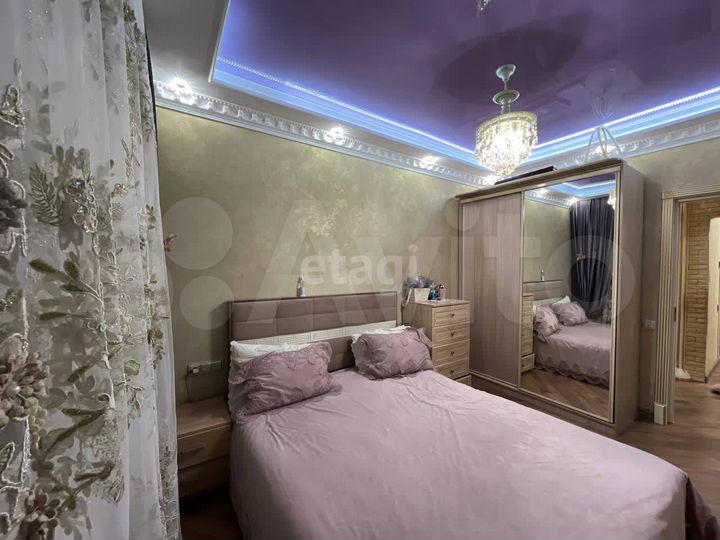 3-к. квартира, 87 м², 2/5 эт.