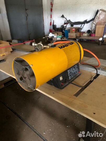 Тепловая пушка газовая Master BLP 33M