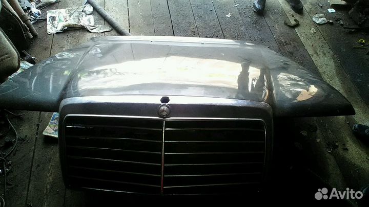 Капот w124
