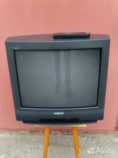 Телевизор Sony Trinitron Kv-25m2k не включается