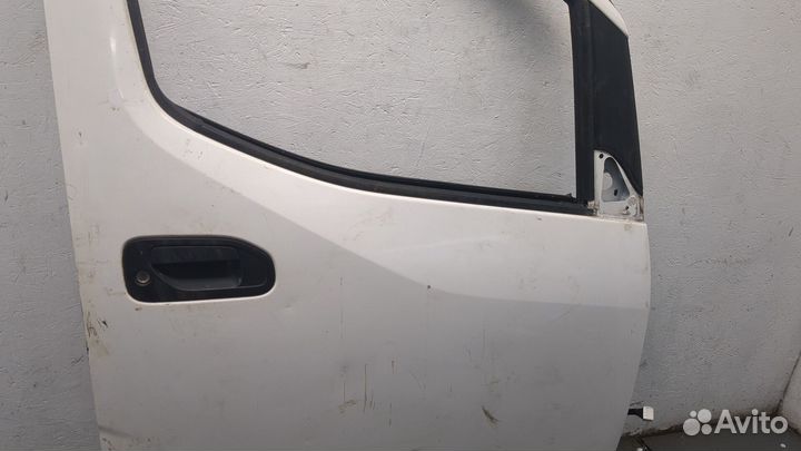 Дверь правая передняя Nissan NV200