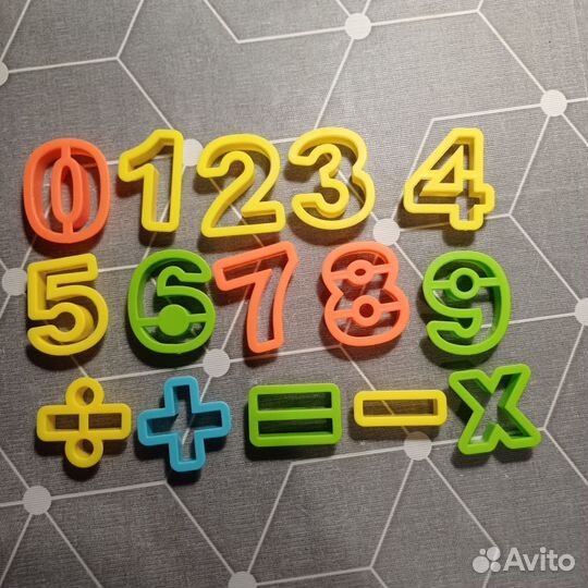 Вырубки цифры 4 см