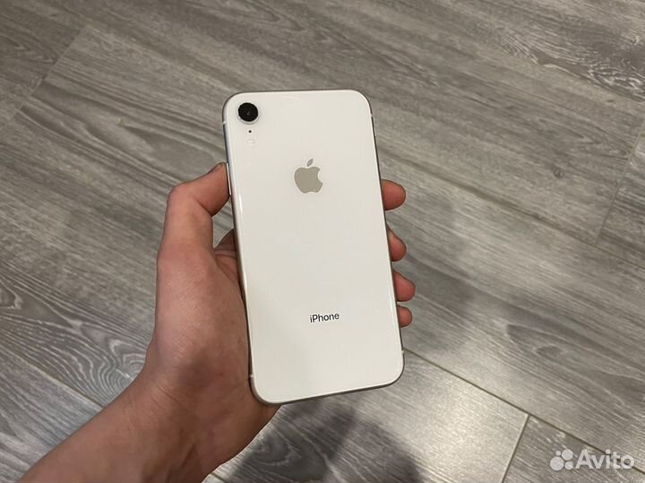 iPhone Xr, 64 ГБ