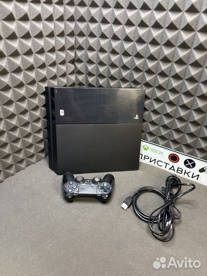 Sony playstation 4 + 2 игры