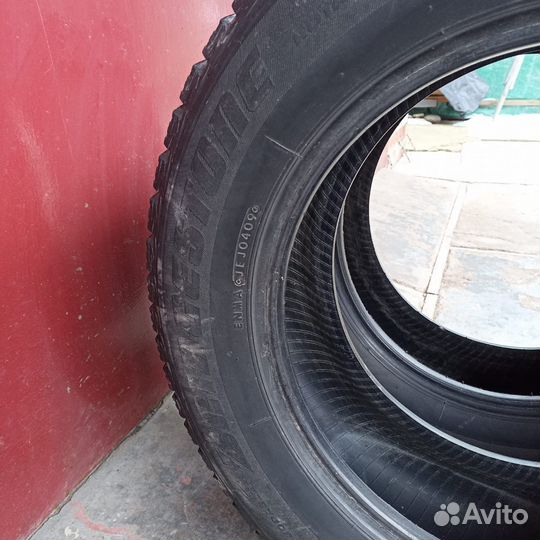 Bridgestone Ice Cruiser 5000 205/65 R16