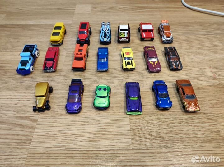 Машинки хотвилс