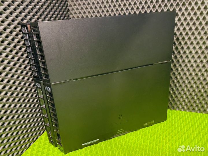 Sony Playstation 4 500Gb + 4 Диска