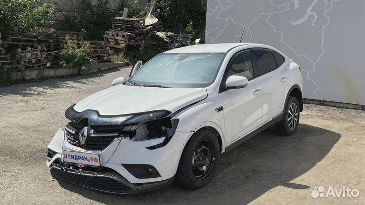 Кронштейн фары левый Renault Arkana 260429893R