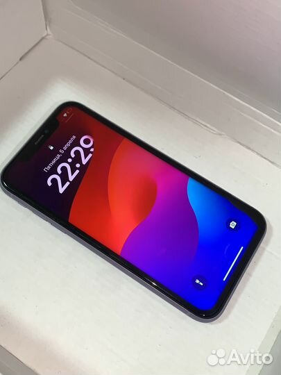 iPhone 11, 64 ГБ