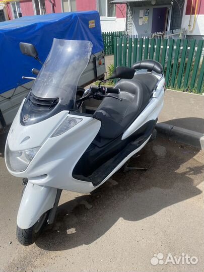 Yamaha majesty yp250